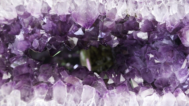 The Power of Crystal Healing: Unleashing Inner Harmony